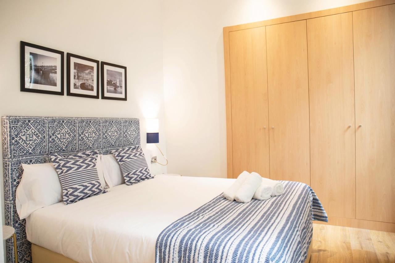 Nqn Aparts & Suites Sevilla Exteriér fotografie