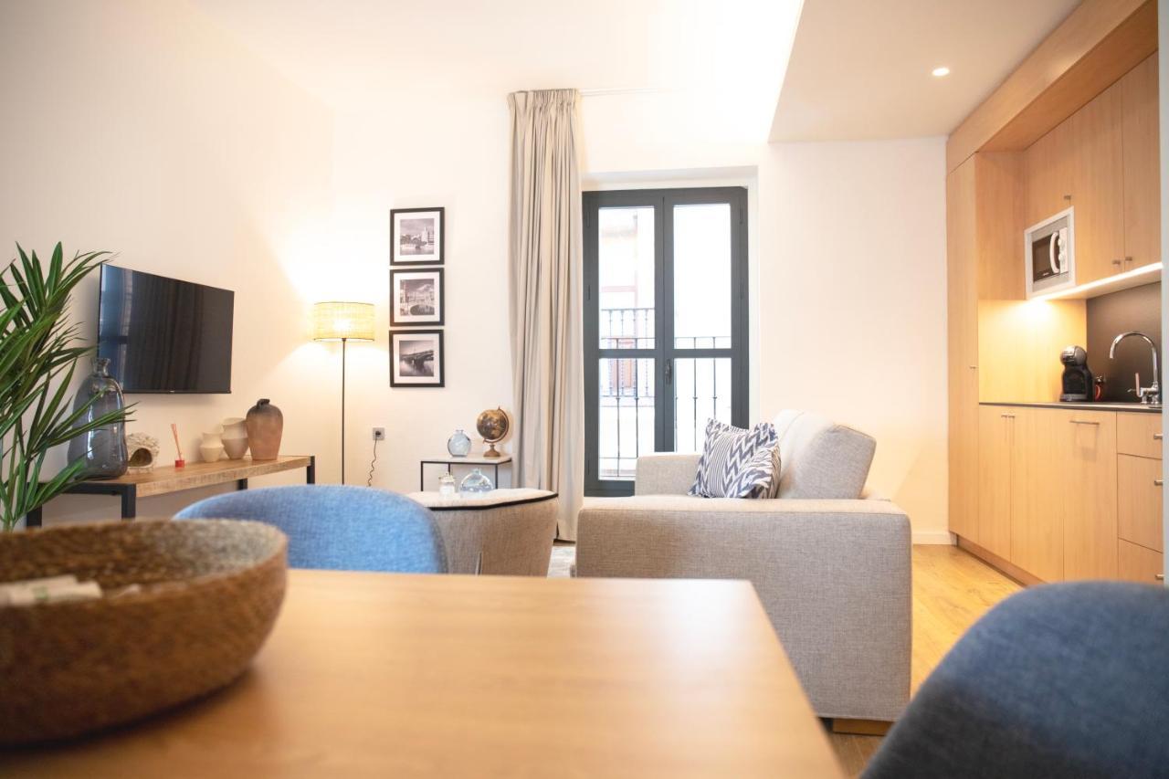 Nqn Aparts & Suites Sevilla Exteriér fotografie